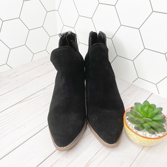 Blondo Esmee Black Suede Comfy Ankle Booties Stacked Heel 9.5 - Picture 2 of 5
